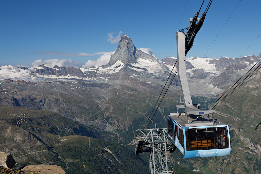 Crystal Ride Bahn zum Klein Matterhorn Zermatt