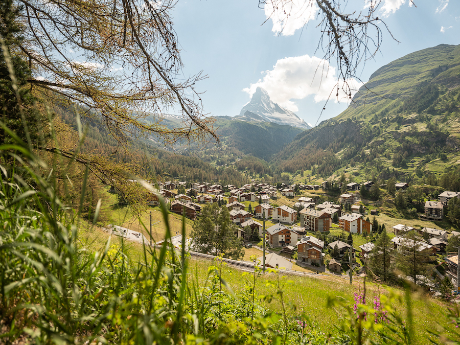 Blick auf Zermatt Dorf vom AHV-Weg aus